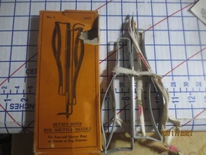 Vintage Betsy Ross Rug Shuttle Needle # 5 for Yarn & Narrow Rags on canvas - Picture 1 of 3
