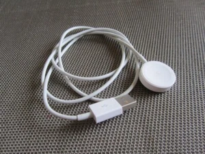 Genuine Apple Magnetic Watch Charger A1768 1m Cable White For Series 5/4/3/2/1 - Picture 1 of 6