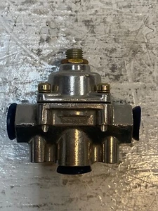 Fuel Pressure Regulator B4R-65578 5/8" - Picture 1 of 11