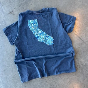 Camiseta De Colección Y2k California Vineyard Vines Surf Azul Marino Gráfico Estado Costera L - Imagen 1 de 6