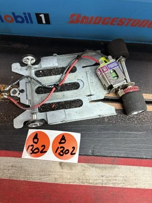 Coche Ranura JK Super Flexi Escala 1/24 Neumáticos Usados Necesita Suavizar Foto 1 de 4