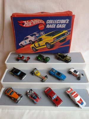 Estuche Hot Wheels + Lote de 11 Coches De Colección Lesney Red Baron Jeep 57 Chevy Odd Rod  Foto 1 de 4