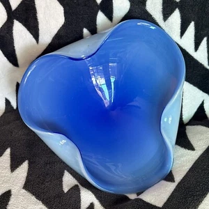 Cenicero de cristal estilo Murano pellizcado opalino MCM claro oscuro pesado DE COLECCIÓN - Imagen 1 de 9