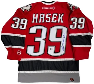 DOMINIK HASEK SIGNED 2001 KOHO BUFFALO SABRES RED THIRD JERSEY BECKETT COA MED - Picture 1 of 6