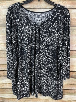 Croft & Barrow Women's 2X Floral Pleated front Long Sleeve Pullover Tunic Top - Image 1 of 4