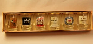 Set of 6 Vintage Retro Scotch Whisky Shot Glasses Gold Rim 2 fl oz Size Scotland - Foto 1 di 11