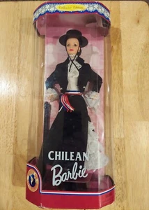 Barbie Chilean (Collector's Edition) BESCHÄDIGTE BOX (SIEHE Fotos) Brandneu - Bild 1 von 6