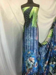 Nuevo Vestido de Tela Satinada Estampado Floral de Diseñador de Clase Alta como se ve en Pasarela en Línea - Imagen 1 de 9