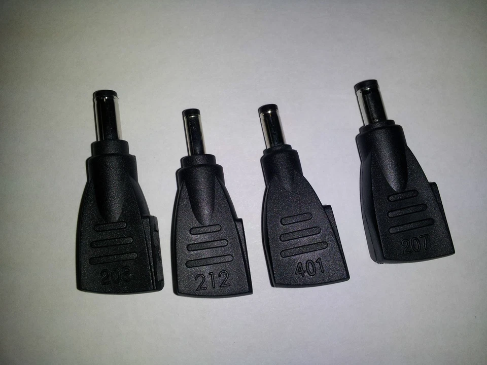 Punta de adaptador de CA para netbook * una punta para cargadores universales para netbook iGo* Foto 1 de 1