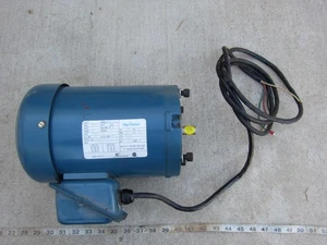 MaxMotion MQR-122C ½HP 3530 Rpm 3P 230/460V Motor, Used - Picture 1 of 8