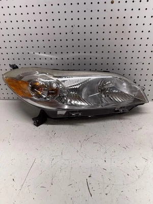 2009-2014 Toyota Matrix Passenger Front RH Head Light Assembly OEM 81110-02650 - Image 1 of 4