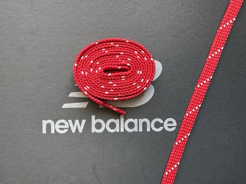 Lacci New Balance originali in tessuto piatto colore rosso con dettagli bianchi 1 paio