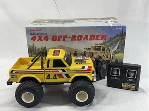 Vntg Radio Shack 4×4 Off-Roader Radio Controlled RC Truck Yellow60-4057 Orig Box - Picture 1 of 20