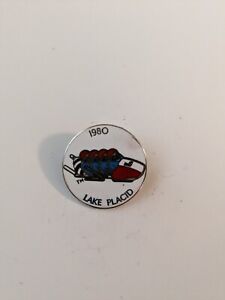 VINTAGE 1980 LAKE PLACID OLYMPIC BOBSLED PIN RONI RACOON SOUVENIR  (PLEASE READ)
