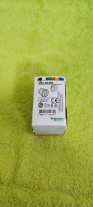 1 Stück x SCHNEIDER ELECTRIC - ZB4BA335 - Schalter: Druckknopf, 22 mm, Stabl.pos: 1, - Bild 1 von 7