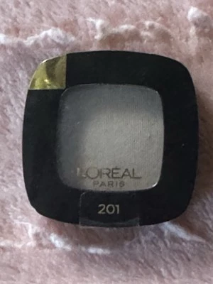 LOREAL COLOUR RICHE EYE SHADOW # 201 LITTLE BEIGE DRESS New! Sealed! - Image 1 of 2