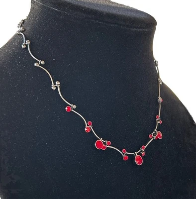 "Collar floral de cristal rojo Givenchy cadena de grafito Gunmetal ajustable 15,5-18,5""" Foto 1 de 4