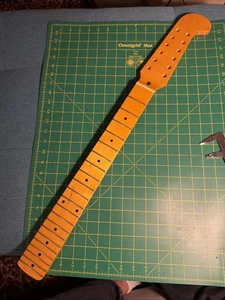 12 Saiten E-Gitarrenhals E-Gitarrenteile Ahorn Griffbrett 21 Bund - Bild 1 von 13