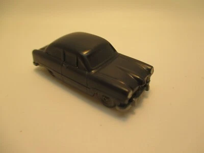Wiking: Ford Taunus 'Globe', unglazed (PKW16) - Image 1 of 2
