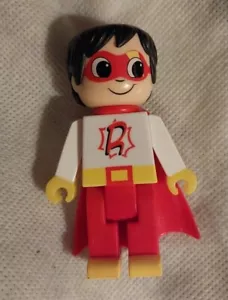 Figura de acción Ryan's World Red Titan de 2 1/2" juguete superhéroe - Imagen 1 de 4