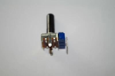 Korg Microkorg XL 1x Volume Poti  - Bild 1 von 2