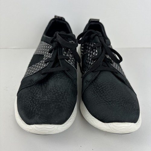 Sneaker casual da donna Clarks Cowley Faye taglia 10 nere in pelle nabuk borchie