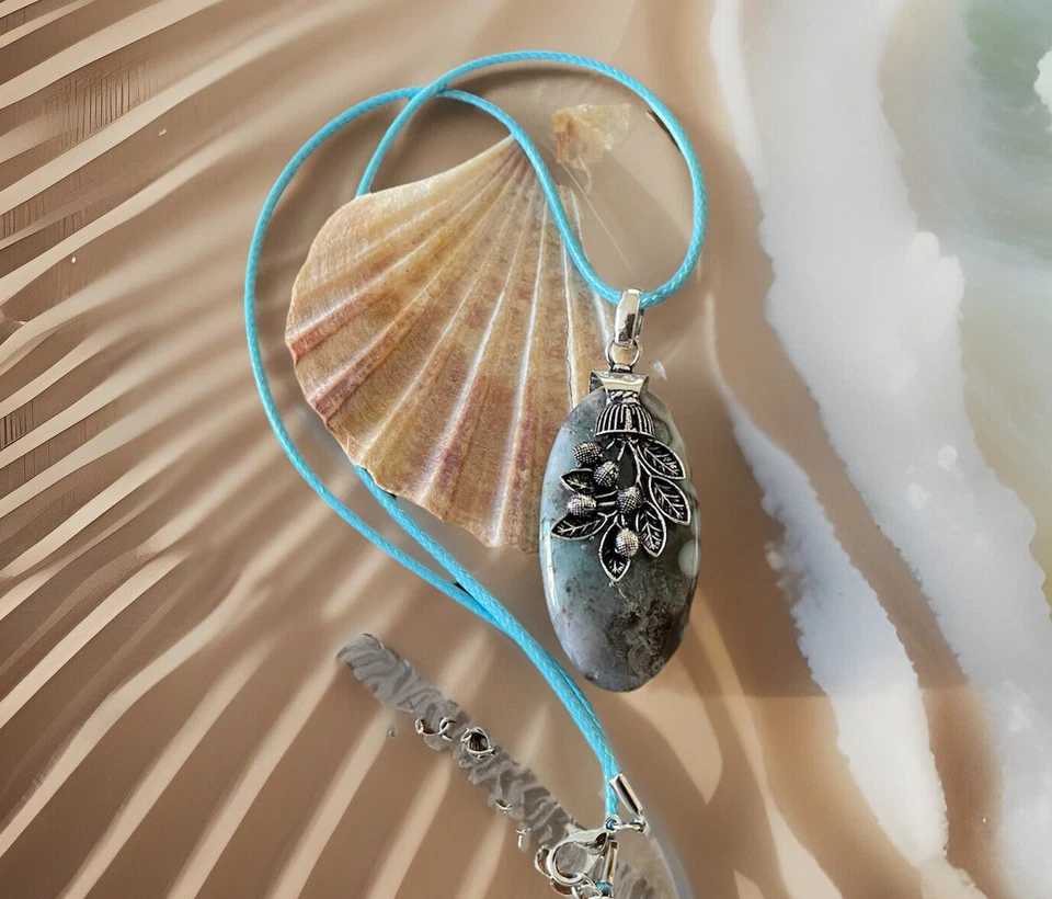 Collar Colgante Larimar Piedras Preciosas Tapadas - Chapado en Plata de Ley 925- Nuevo Foto 1 de 4