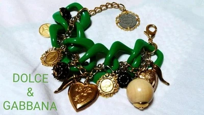 Pulsera Dolce & Gabbana verde 8 filas icono cadena 3 filas flecos latón Foto 1 de 4