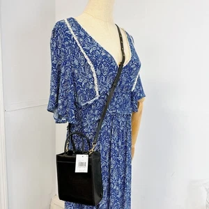 Coach C4828 MINI CASHIN TOTE IN BLACK - Picture 1 of 6