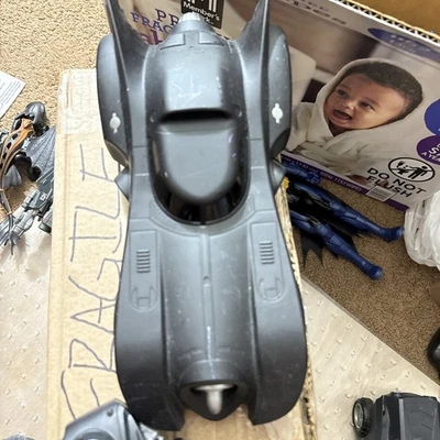 Jada Batmobile 1989 2.4GHz RC  Turbo Boost With Remote - Image 1 of 4