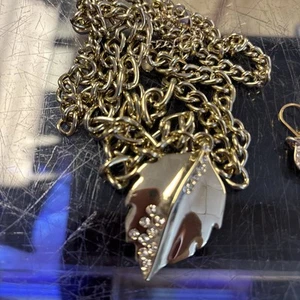 Avon Pave Leaf Set ,Necklace Goldstone 32”, Bracelet, Earrings. Ring - Picture 1 of 5