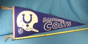 Original 1967 BALTIMORE COLTS Pennant FELT FOOTBALL VIBRANT COLORS & FLAT 1-BAR - Picture 1 of 6