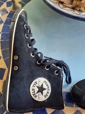 Converse All Star Chucks Gr. 38 schwarzes Wildleder gefüttert Original Vintage  - Bild 1 von 4