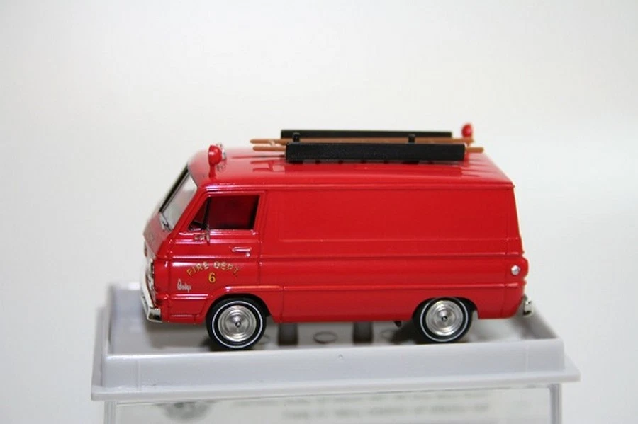 Brekina 93440 - 1/87 Dodge A 100 Van - Vigili Del Fuoco - Nuovo - Immagine 1 di 1