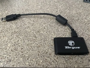 Targus Universal 32 in 1 High Speed 2.0 Memory Card Reader/Writer TGR-CRD25 - Picture 1 of 3