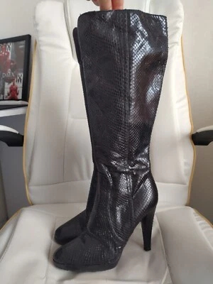 VALENTINO GARAVANI Pitón Piel de Serpiente Charol Botas hasta la Rodilla Zapatos de Tacón Negro 8 Foto 1 de 4