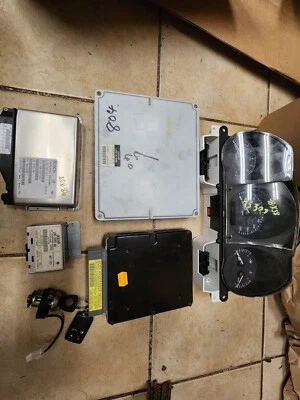 Jaguar XJ8 XJ 1998 1999 Sport Vanden Plas Cluster ECM TCM llave de encendido solo 95 k Foto 1 de 4