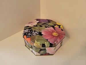 Vtg Floral Danielle Alt England Octagon Storage Tea Biscuit Trinket Tin Box READ - Afbeelding 1 van 16