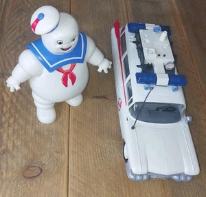 Zwei Teile Ecto-1 Set 9220 + Marshmallow Man 9221 Playmobil 2017 - Bild 1 von 8