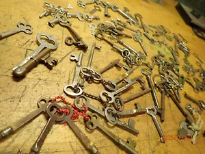 PILE OF LOCK KEYS CORBIN SARGENT M.W & CO OTHER - Picture 1 of 18
