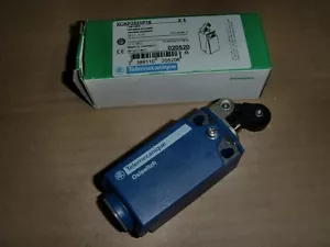 Schneider Electric XCKP2521P16 Endschalter Kunststoff mit Anfahrrolle 1S/1Ö - Bild 1 von 1