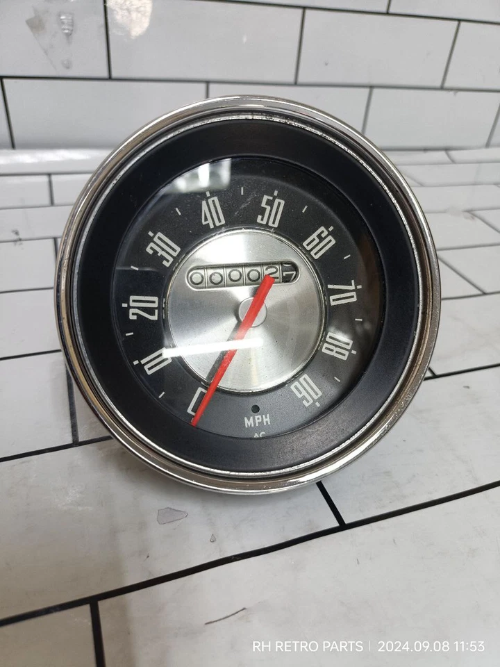 Velocímetro Vauxhall Wyvern Velox Speedo 4.5" 90MPH AC Inglaterra Nuevo de Lote Antiguo NUEVO Foto 1 de 4