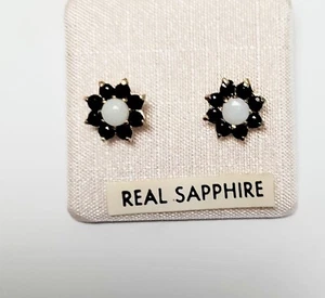 Beautiful 9 Carat Gold Stud Earring with Opal and Sapphire - Picture 1 of 3