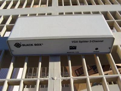 Black Box VGA Splitter 2 Channel AC056A-R2 - Image 1 of 4