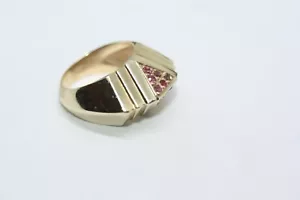 Anello a cupola da donna in vero oro giallo massiccio 10 carati con rubino originale misura 6,5 - Foto 1 di 12