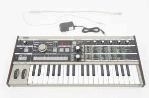 KORG microKORG Analog Modeling Keyboard Synthesizer Vocoder w/ 100-240V PSU - Picture 1 of 12