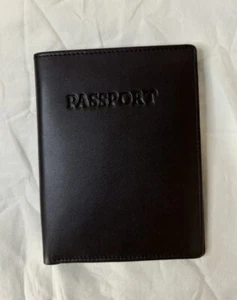 Winn International Brow Cover Porta Passaporto in Pelle Porta Carte - Foto 1 di 5