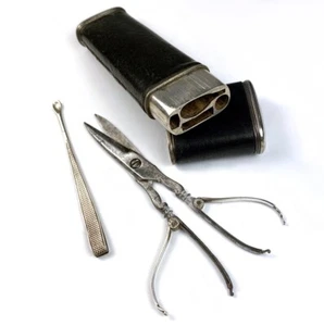 Antique French 18th Century Necessaire, Travel Vanity Etui, Scissors & Tweezer + - Picture 1 of 8