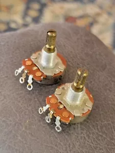 Coppia Chitarra Vintage CTS 100k ohm # 1376646 Potenziometri Assunti Usati, Ecc. - Foto 1 di 3