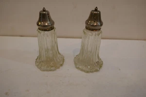 Vintage LRG Fancy  Patterned  Glass  Salt & Pepper Shakers Silver Plated Top - Picture 1 of 3